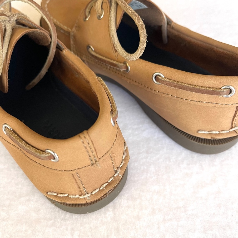SPERRY Leather Boat Shoes Boys size 2 Yourh tan beige loafers - Picture 2 of 5